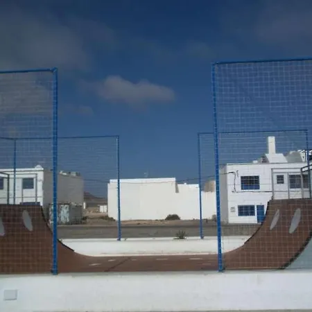 Vakantiehuis Sleeps 2 Pool Wifi Famara