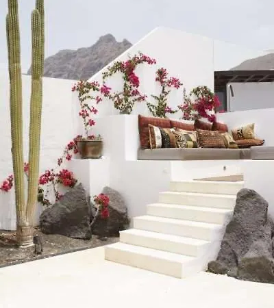 Sleeps 2 Pool Wifi * Famara